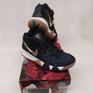 Nike Kyrie 4 size 8 mens